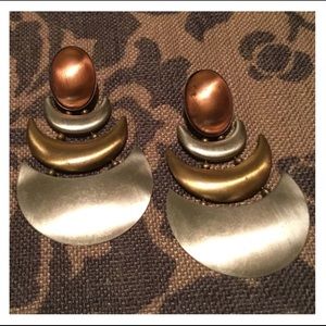 Vintage Jewelry - Vintage 3 Tone Metal Studded Earrings Vintage Jewelry - Vintage 3 Tone Metal Studded Earrings